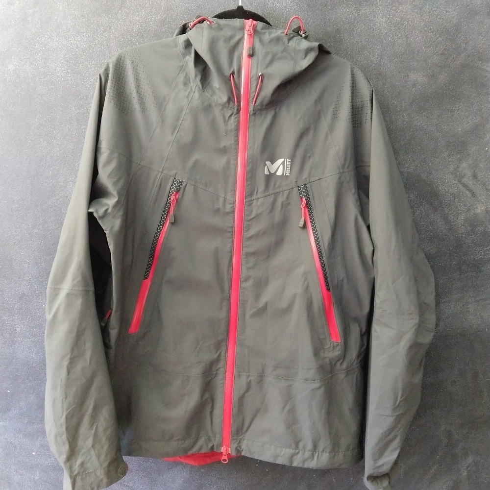 Millet Mountaineer Lightweight Water Repellant Windbreaker with Hood